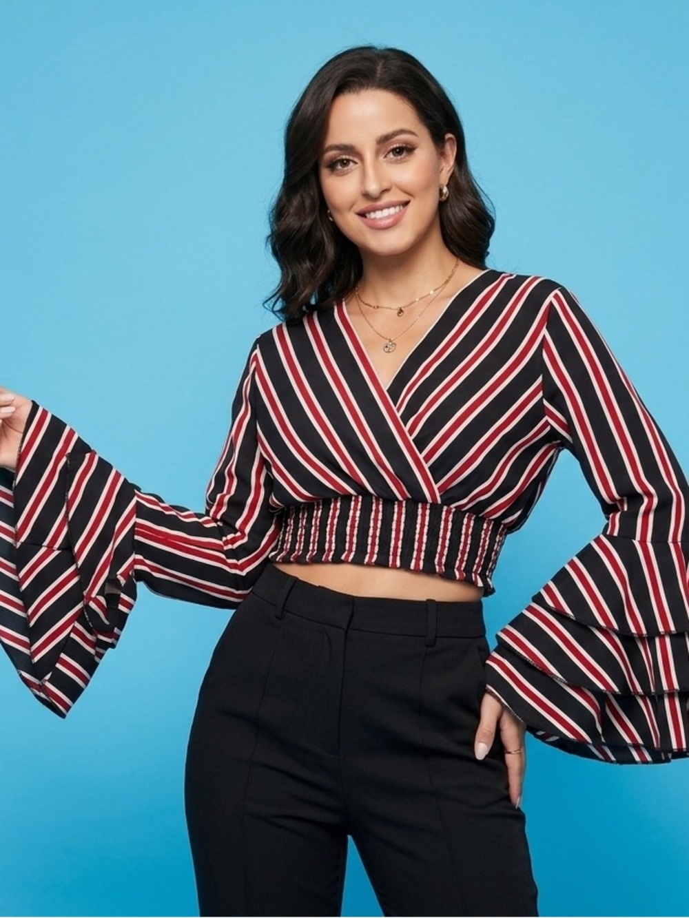 ☀️SHEIN Black, Red & White Striped V-Neck Smocked Crop Top